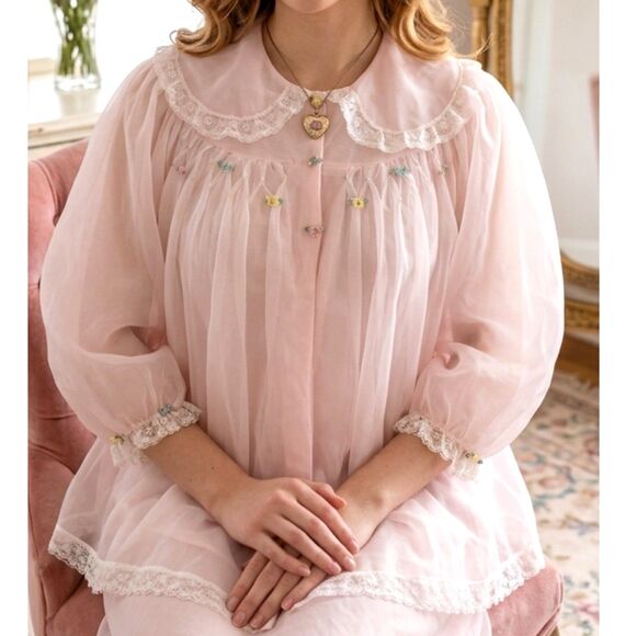 Vintage Tops - Vintage 60s Dainty Chiffon Bed Jacket Flower Pink pastel Cottage Soft Girl MCM M